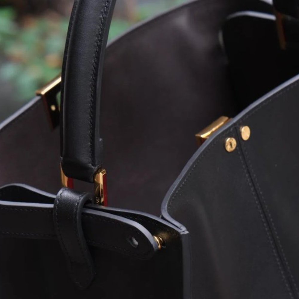Túi Da Nữ Celine – Da Swift – Black