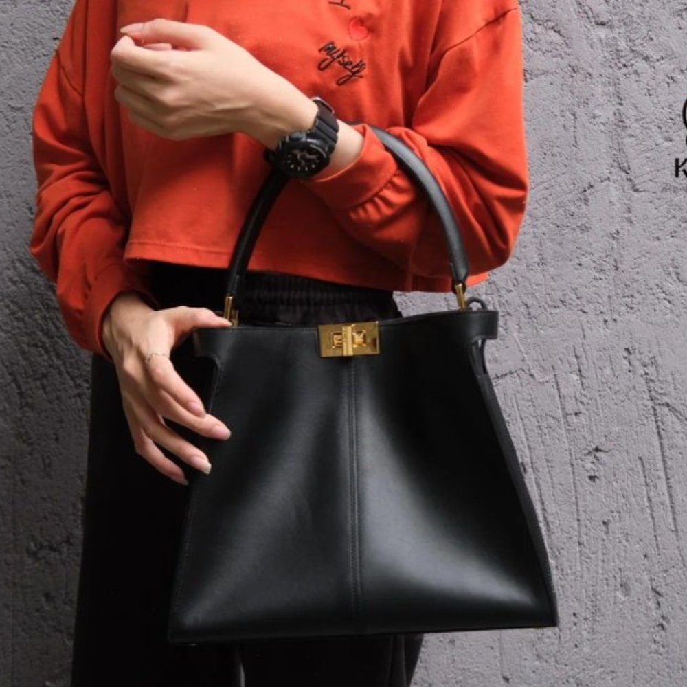 Túi Da Nữ Celine – Da Swift – Black