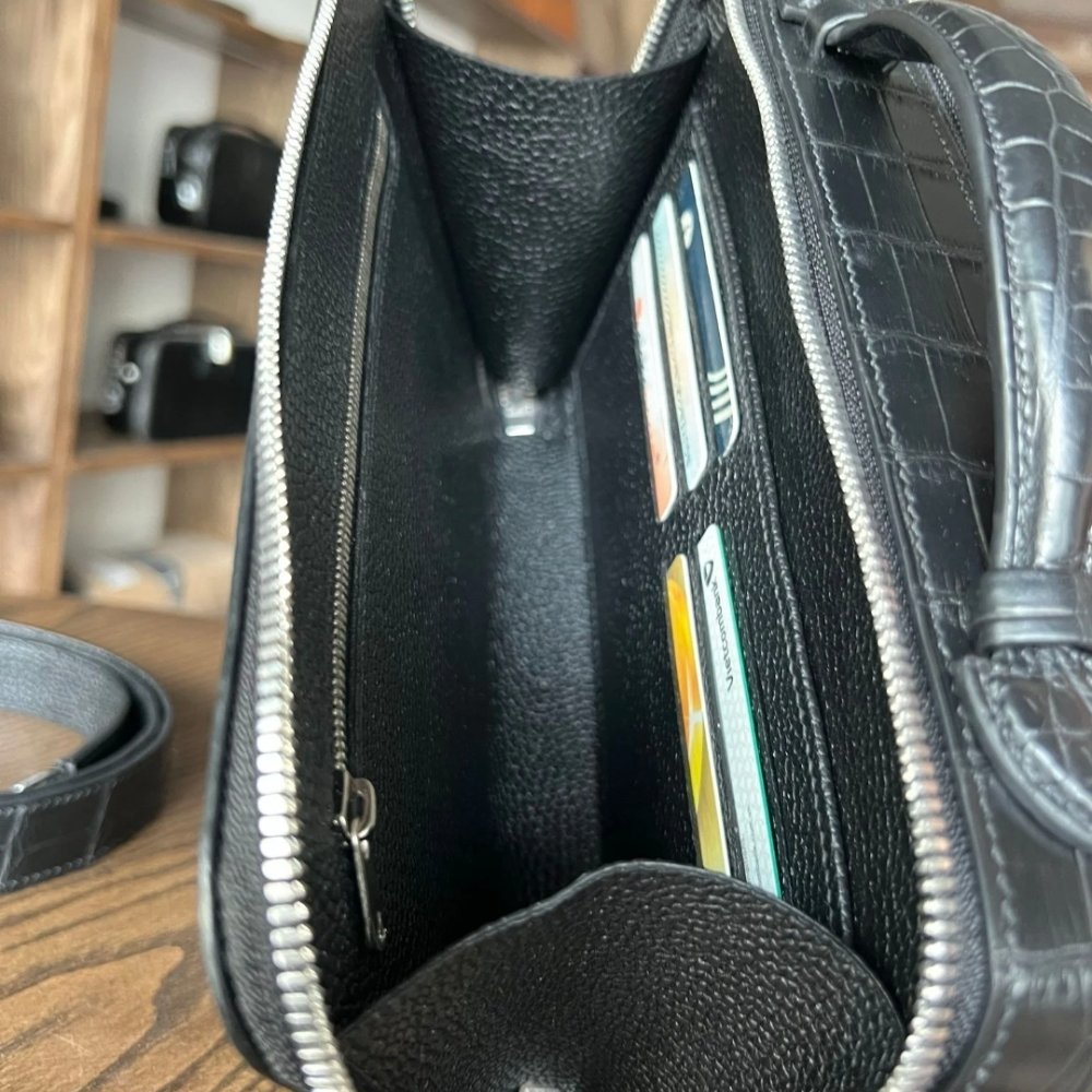 Clutch da cá sấu - Black