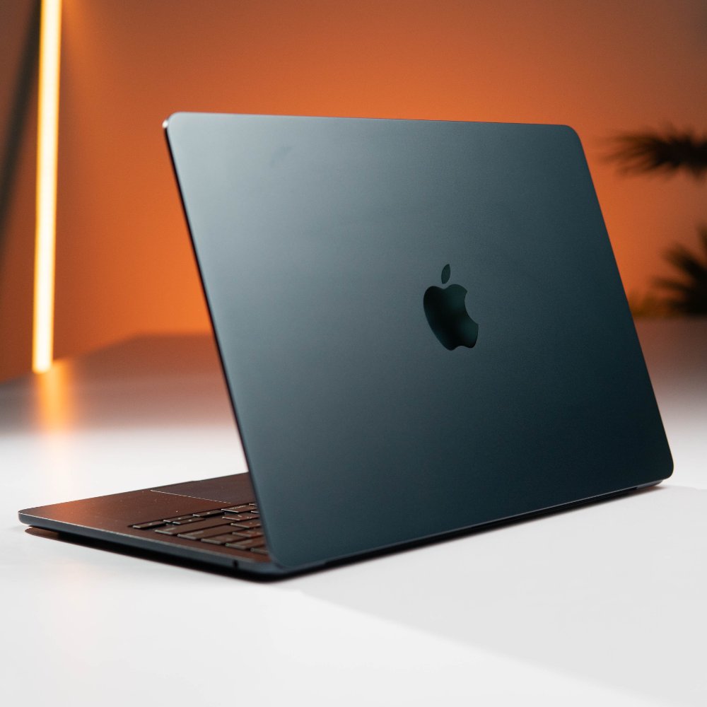 Macbook