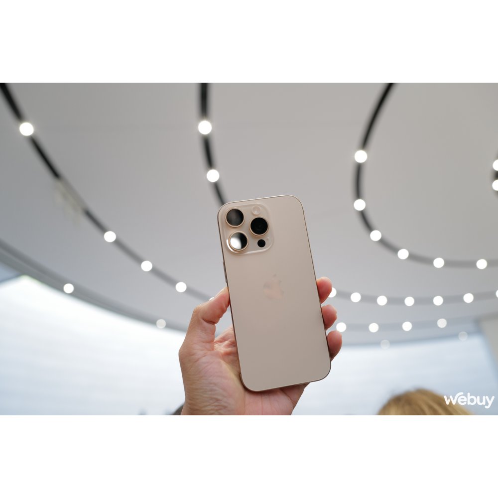 iPhone 16 Pro Max 256GB Titan Sa Mạc – máy lướt